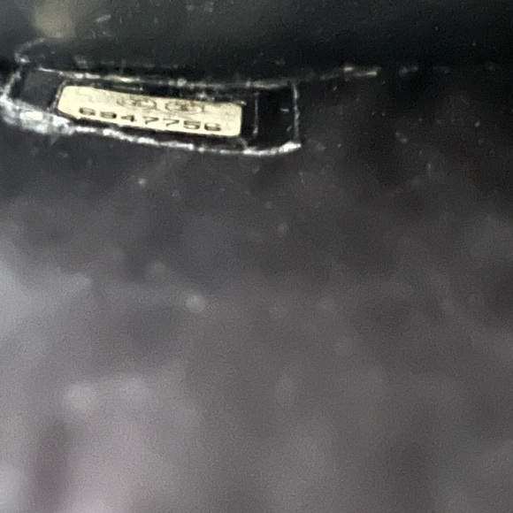 CHANEL wallet on chain bag - Picture 10 of 16